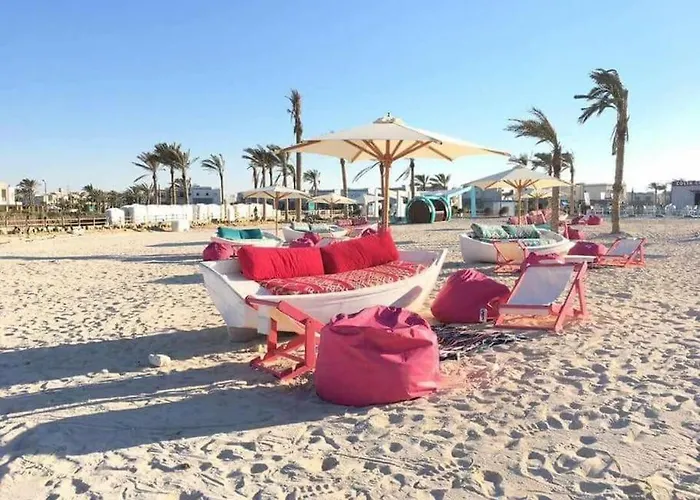 Chalet In Amwaj With A Sea View